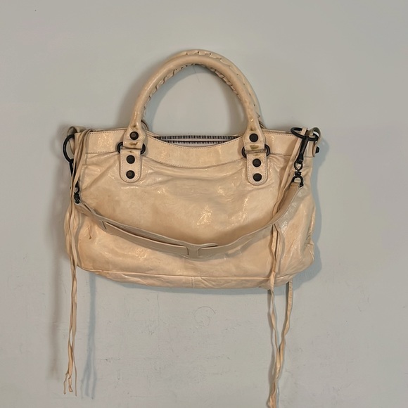 REDUCED ⬇️⬇️⬇️ Authentic Balenciaga  Bag - Picture 3 of 9